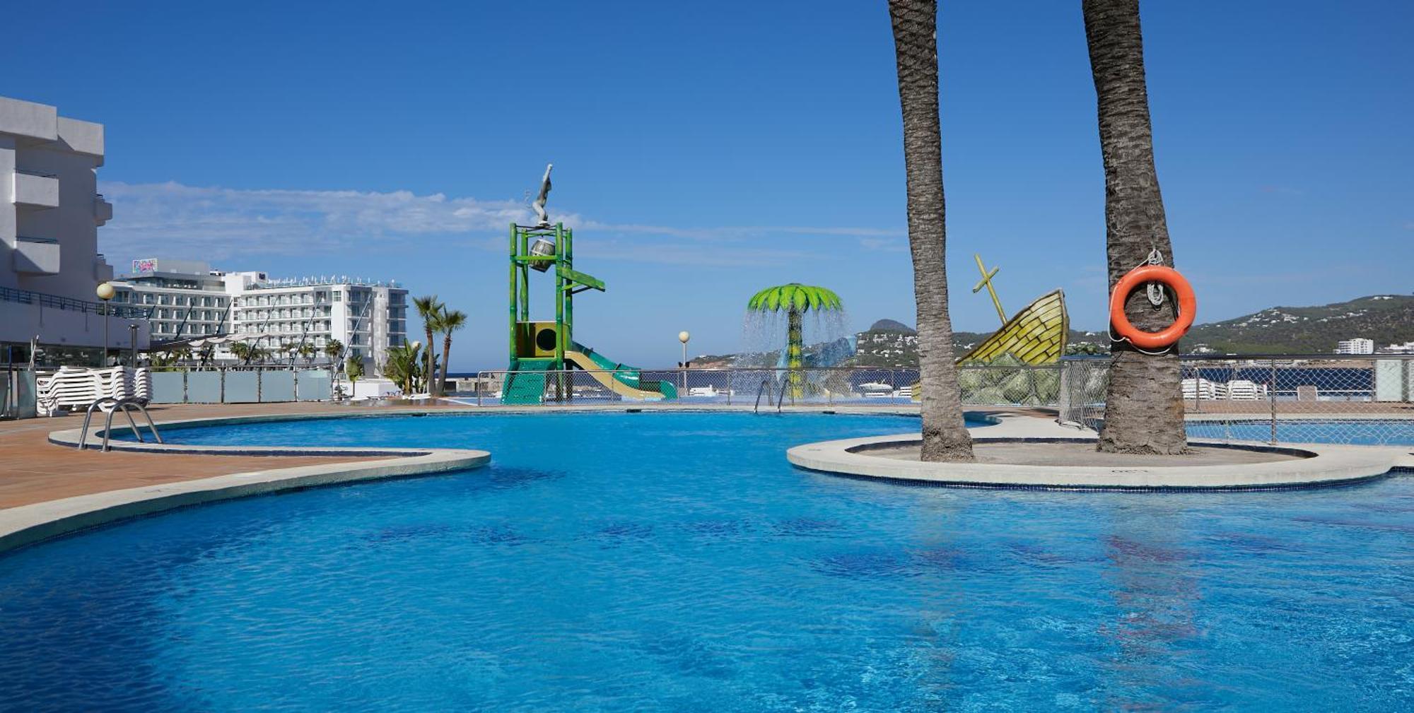 Playa Bella Apartments San Antonio  Exteriör bild